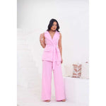 Conjunto Feminino de Alfaiataria com Colete e Cinto